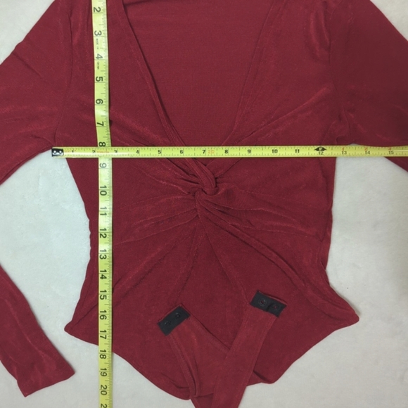 Shimmery Plunge V Red Twist Bodysuit - Picture 4 of 5